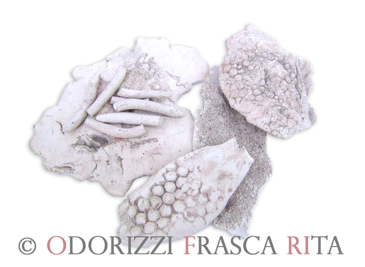 scultura_contemporanea_ceramica_ofri_serie_orme_1