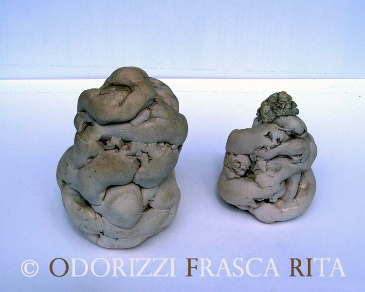 scultura_contemporanea_ceramica_ofri_serie_semi_titolo_maternita_abbracci_2_1990